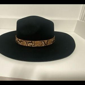 Womens hat